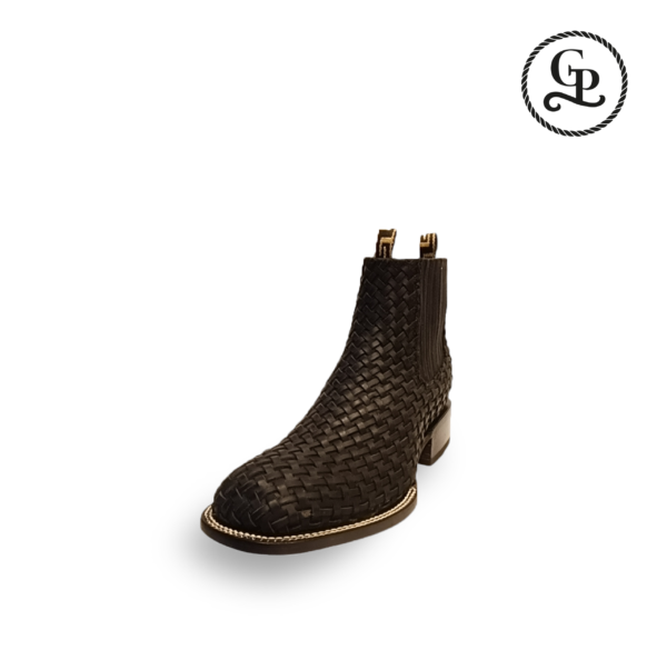 Botín Caballero Estilo Bulldog piel de res tejido color negro suela de cuero